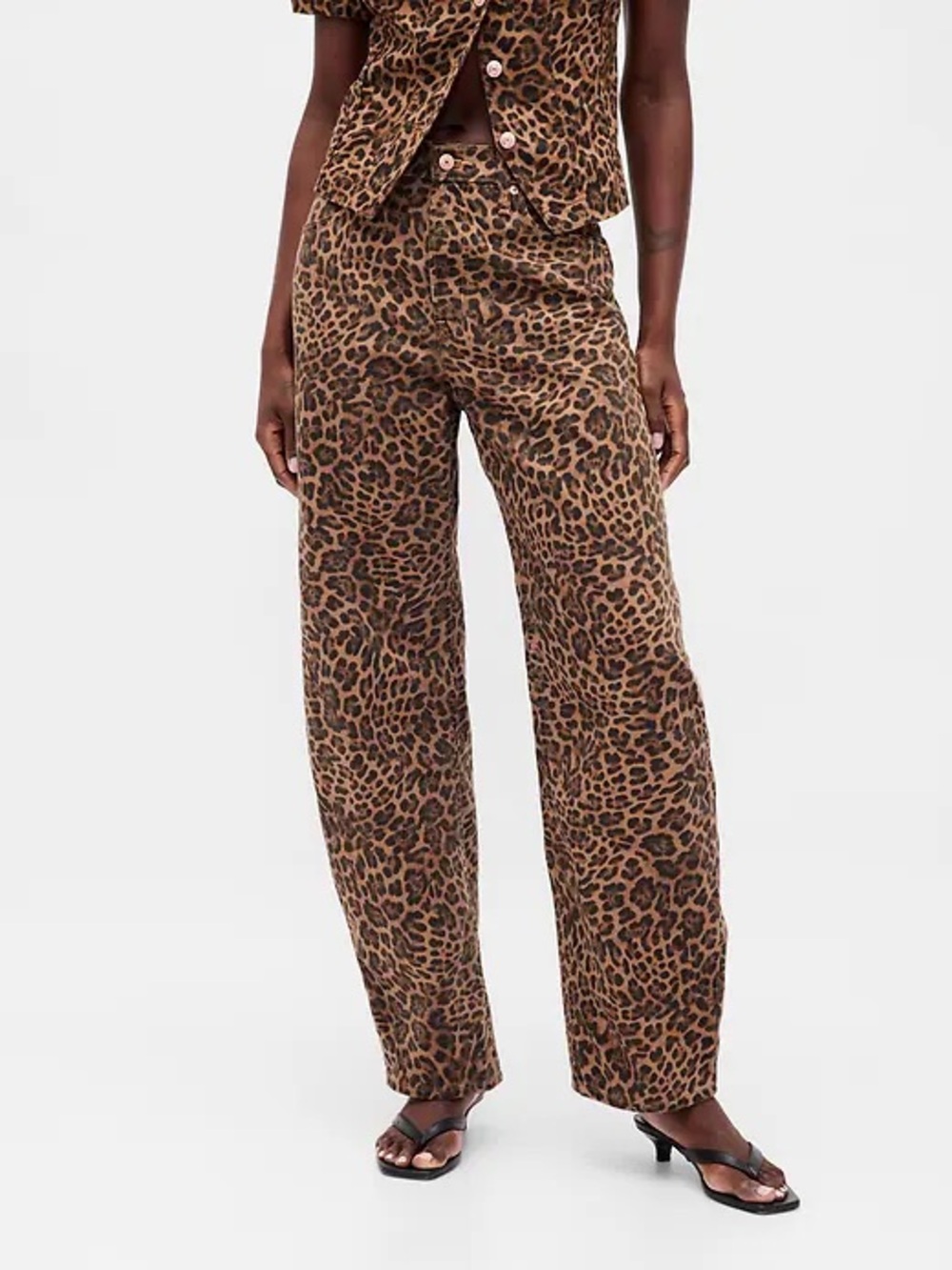 [GAP] Leopard High Rise Barrel Jeans NWT ✨